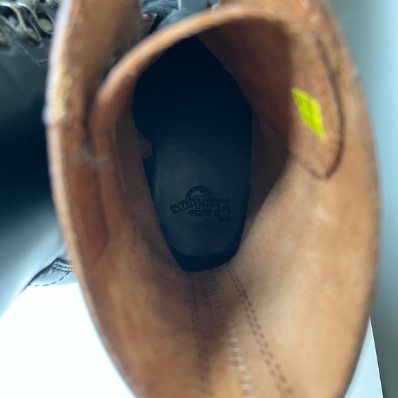 SOLD ✅ Dr Martens Leona platform boot - Picture 6 of 8